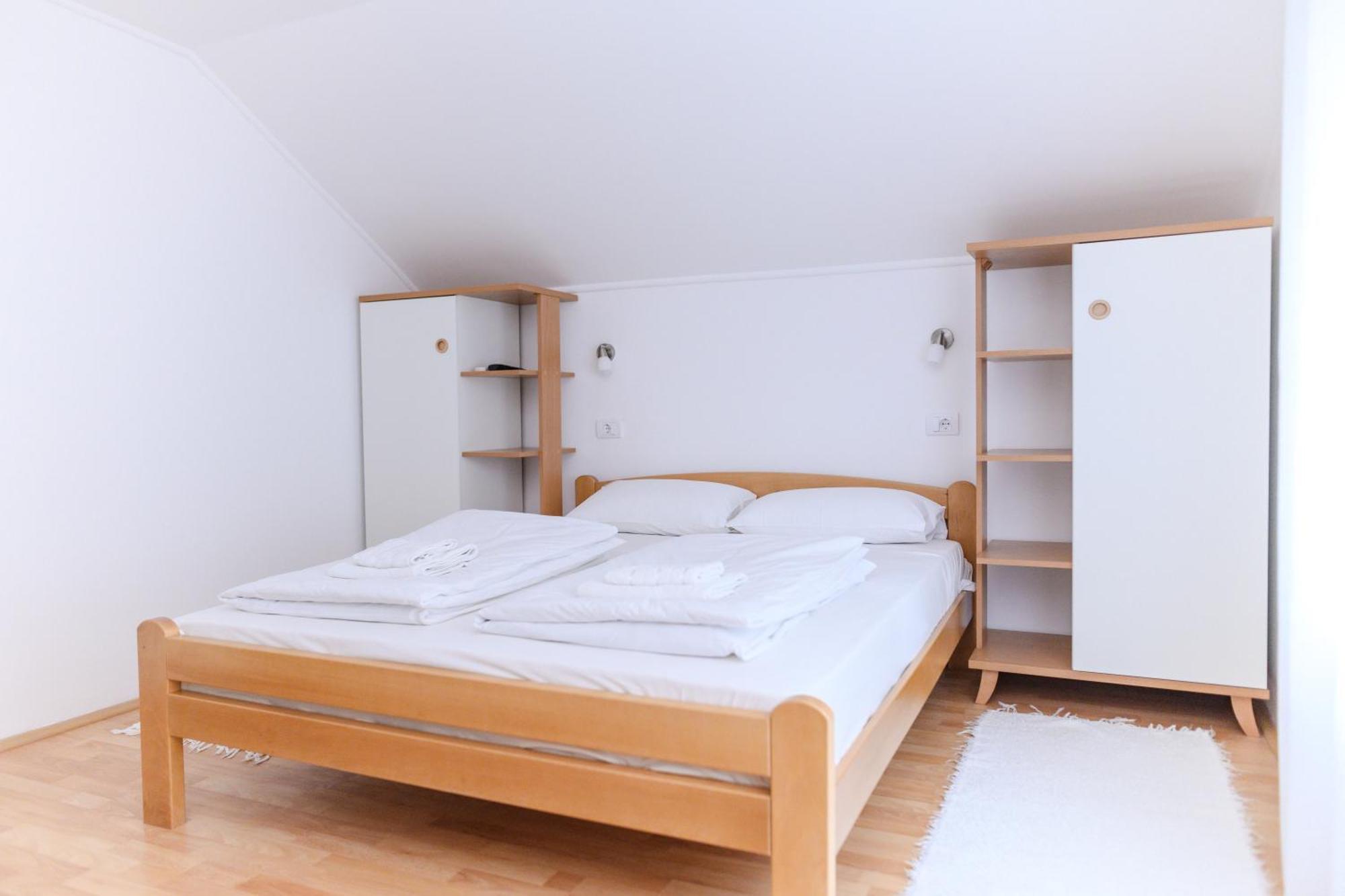 Apartmani Zvirac Soko Banja Bagian luar foto