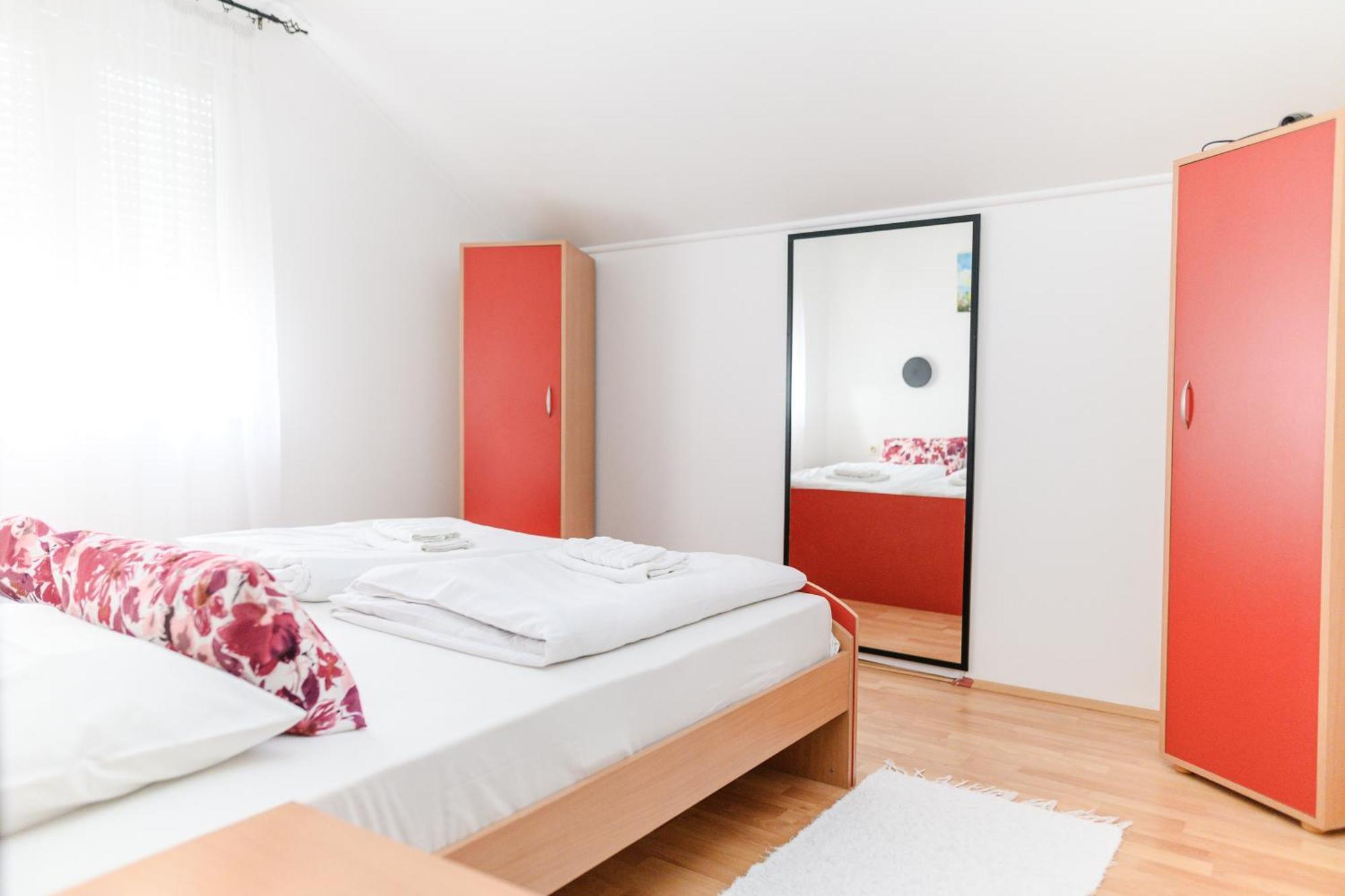 Apartmani Zvirac Soko Banja Bagian luar foto